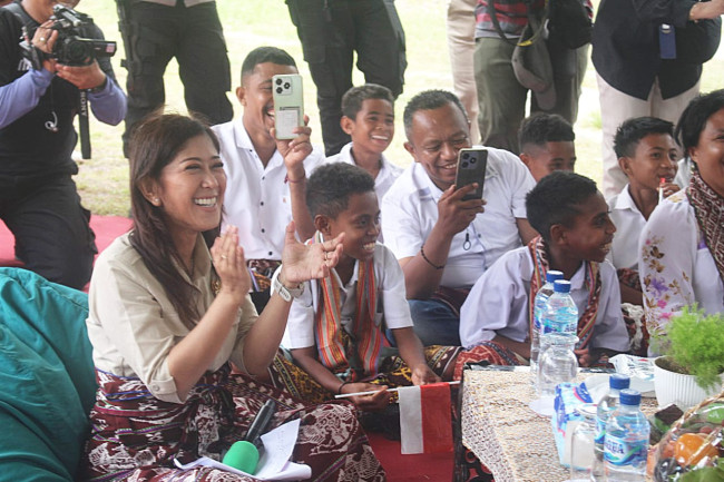 Kehormatan Besar Meutya Hafid Pilih Amarasi untuk Kunjungan Pertamanya Sebagai Menteri 3 IMG 20241031 WA0011