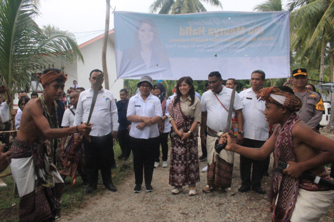 Kehormatan Besar Meutya Hafid Pilih Amarasi untuk Kunjungan Pertamanya Sebagai Menteri 4 IMG 20241031 WA0012