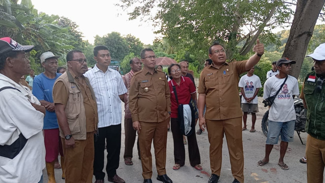 Takari Berduka,Longsor Memaksa 151 Jiwa Tinggalkan Rumah, Bupati Kupang Beri Solusi 2 IMG 20250305 WA0012