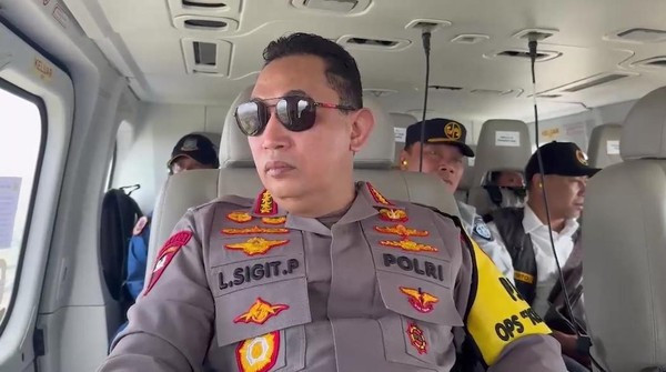 kapolri-pantau-arus-balik-lebaran-di-tol-cipali-via-udara