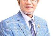 amir-aminudin-s-pd-mm-satu-dekade-mengabdi-untuk-pendidikan-morowali