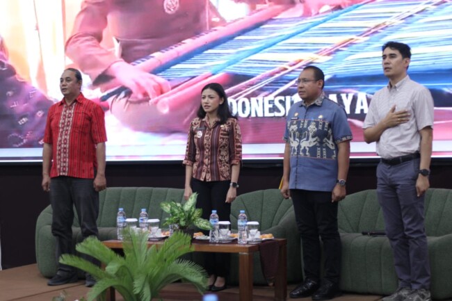 Di Bawah Suara Aurum, Pendidikan Menjadi Perahu Rapuh, Mengantar Harapan Kecil Melewati Pesisir Laut Duka 2 IMG 20251213 WA0010