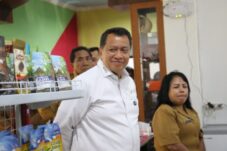 bikin-bangga-wamen-panrb-sebut-ntt-mart-jadi-wajah-baru-kebangkitan-umkm-dan-tenun-lokal-ntt